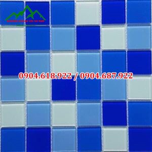 đá mosaic ốp lát bể bơi