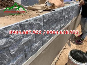 đá bóc xanh rêu ốp tường