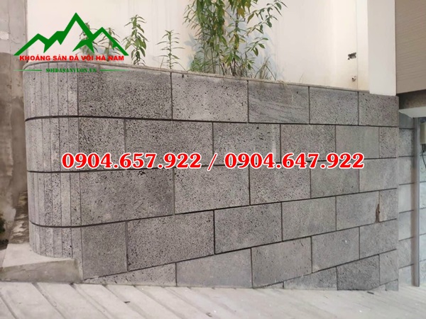 đá ong xám ốp tường