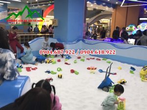 cát trắng rải sân chơi trẻ em