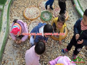 trò chơi với cát sỏi - DVHN