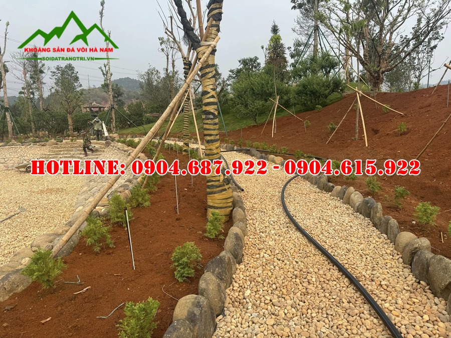 Đá cuội trang trí sân vườn
