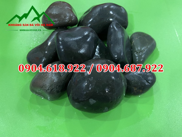 Sỏi đen tự nhiên