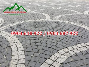 Đá cubic lát sân