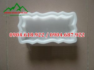 Khuon-nhua-lam-gach (9)