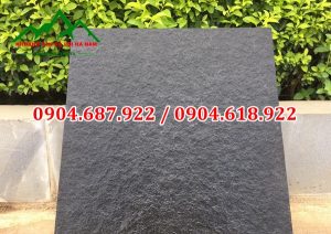 đá bazan đen khò mặt