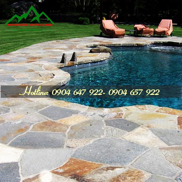 Hoặc lát bể bơi trông rất đẹp mắt