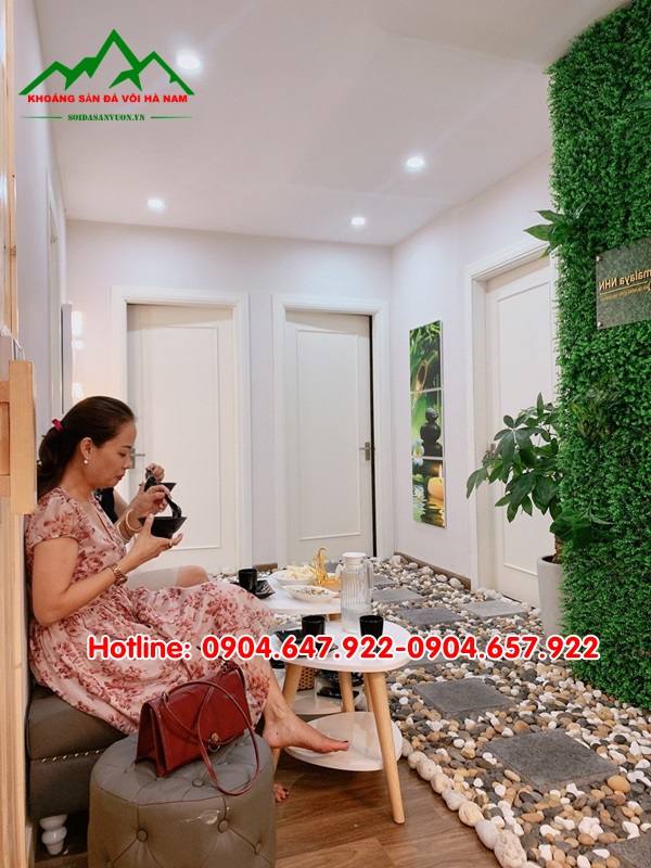 Mẫu thiết kế sân vườn đẹp sử dụng sỏi đá trang trí