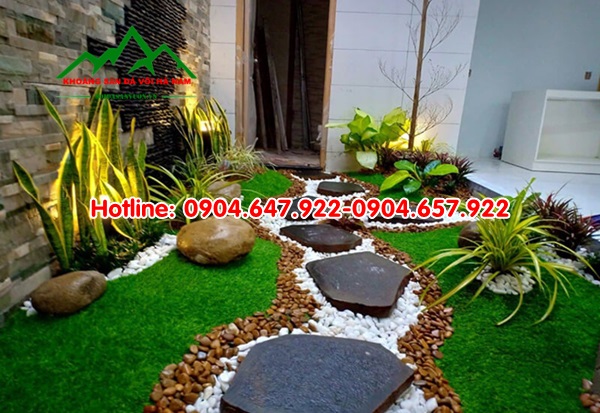 Mẫu thiết kế sân vườn đẹp sử dụng sỏi đá trang trí