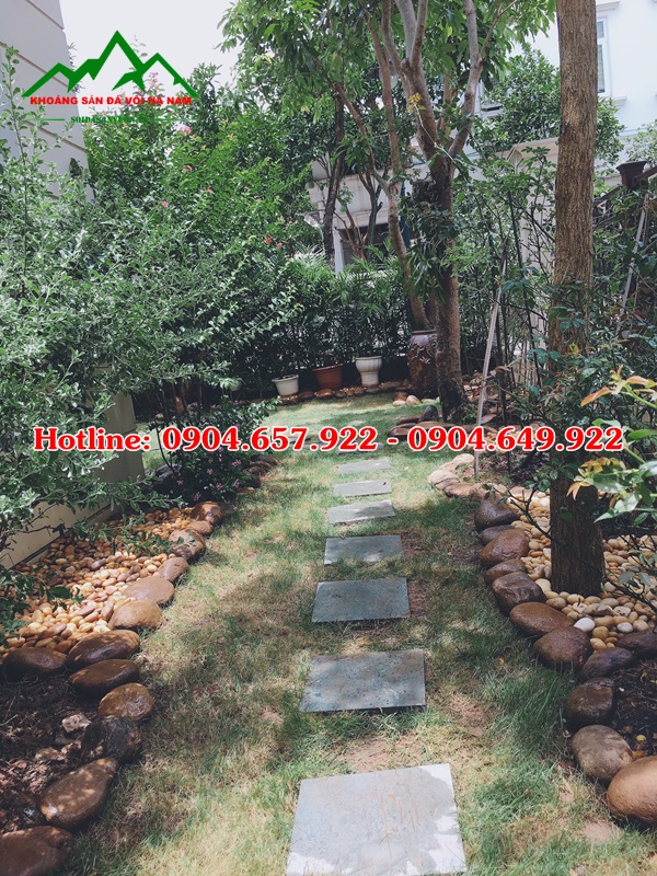 sỏi cuội lớn rải sân vườn