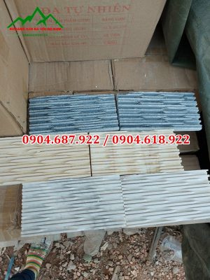 Đá răng lược vàng