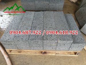 đá ong xám lát nền