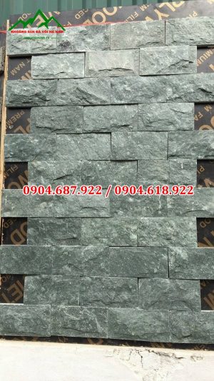 đá bóc đen ốp tường