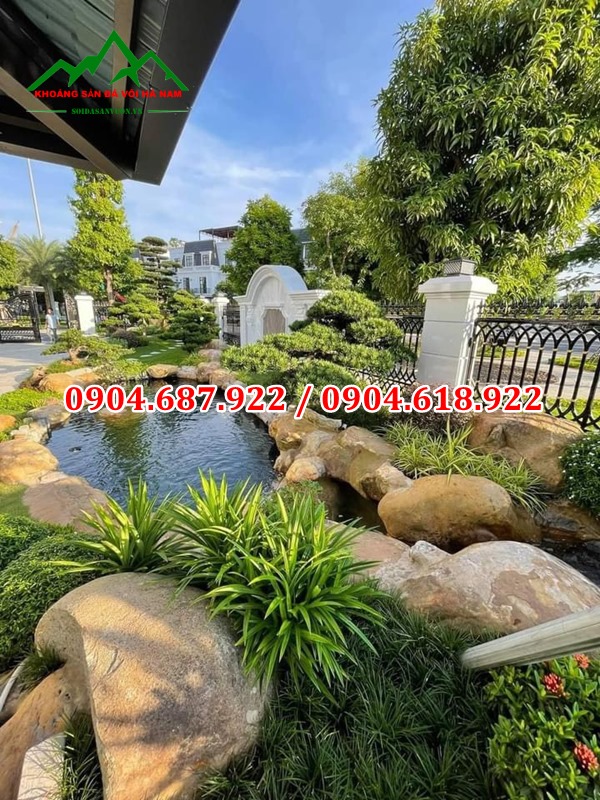 đá cuội suối trang trí hồ cá sân vườn