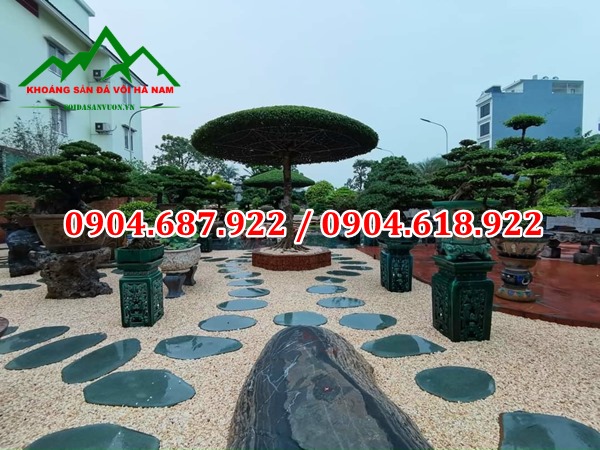 sỏi vàng quay rải lối đi