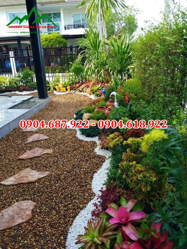 sỏi sông rải lối đi
