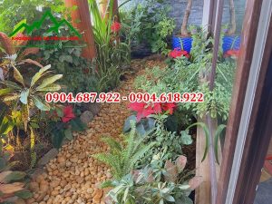 thi công trang trí ban công từ sỏi tự nhiên