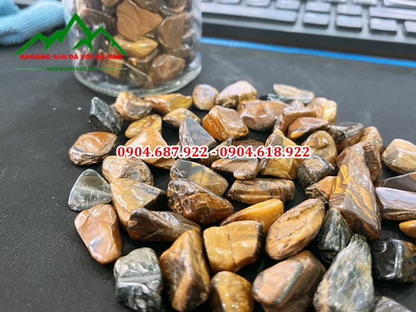 cung cấp vụn thạch anh rải mộ