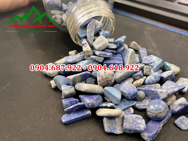 Vụn thạch anh rải mộ