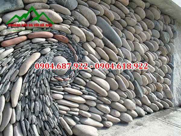 sỏi dẹp gắn tường