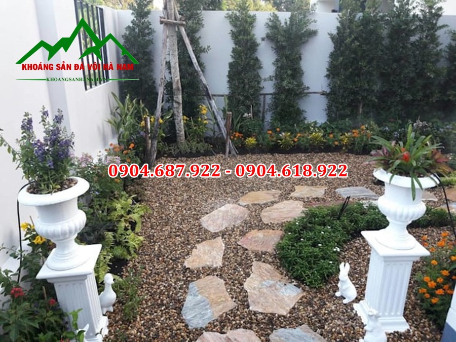 sỏi cuội trang trí sân vườn
