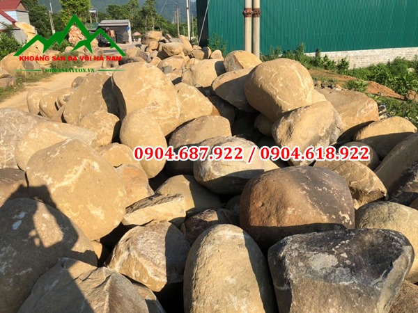 đá cuội lớn