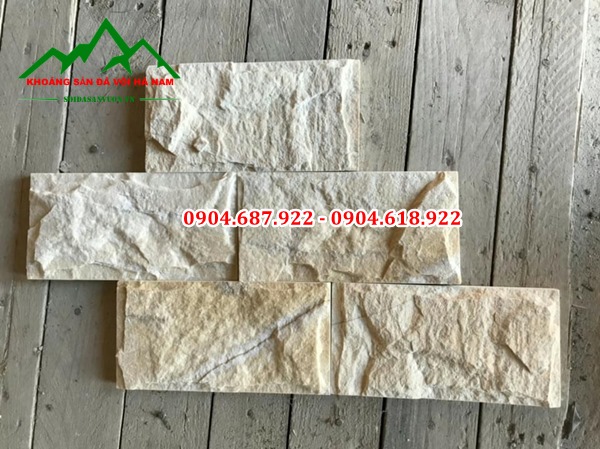 Đá bóc vàng tại Hà Nội