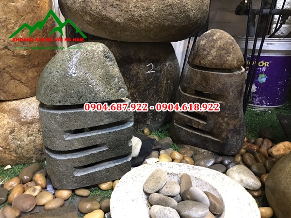 Đèn đá cuội sân vườn
