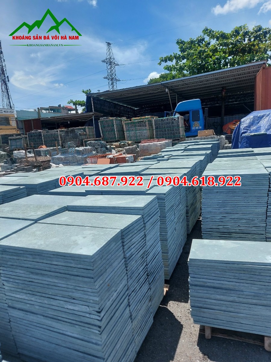 đá xanh rêu băm mặt