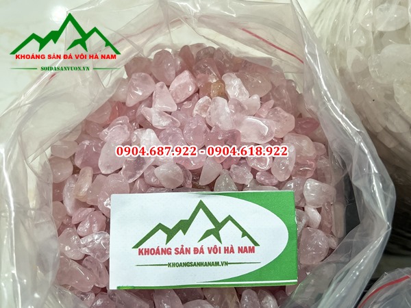 vụn thạch anh hồng tự nhiên