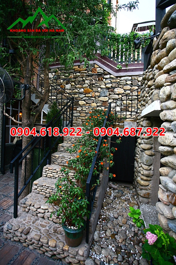 Xay-tuong-bang-da-cuoi (1)