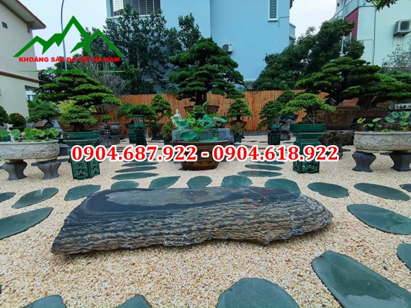 đá bước dạo xanh rêu lát sân vườn