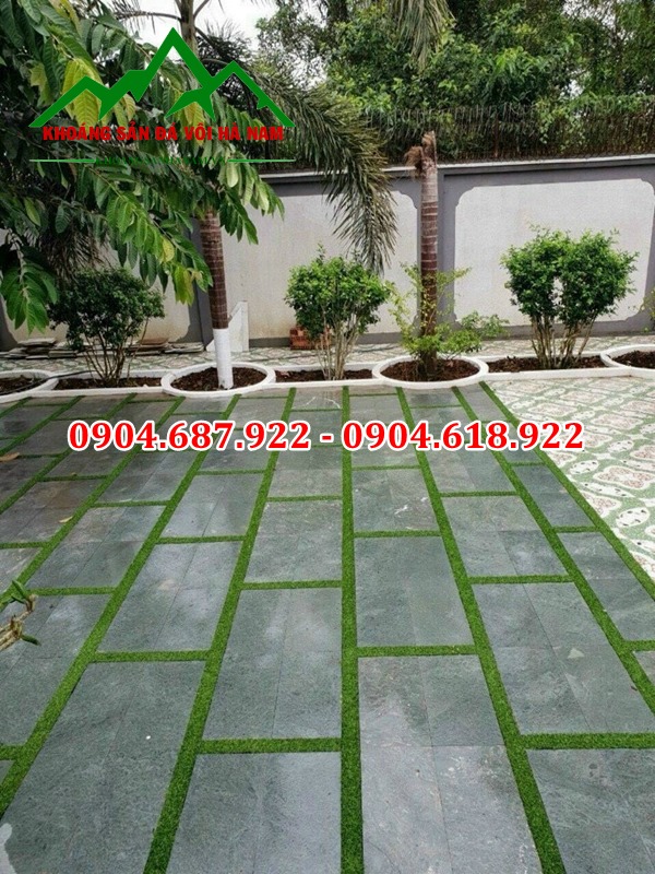 đá xanh rêu trang trí sân vườn