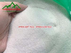 cát trắng làm sân chơi