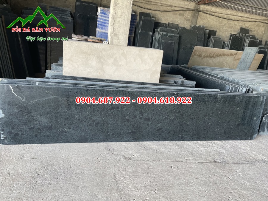 đá xanh rêu lát cầu thang