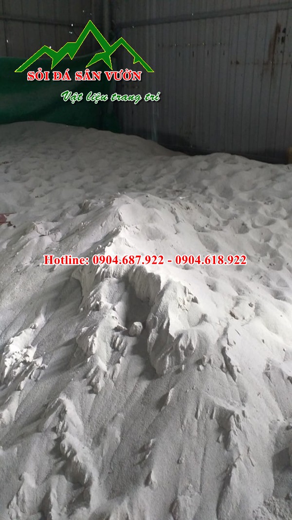 Cát thạch anh trắng rải mộq