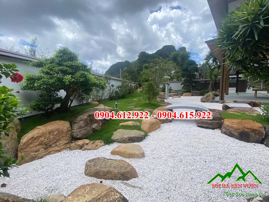 tại sao dùng sỏi trang trí sân vườn