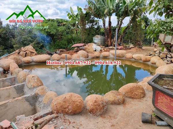 đá cuội kè hồ cá