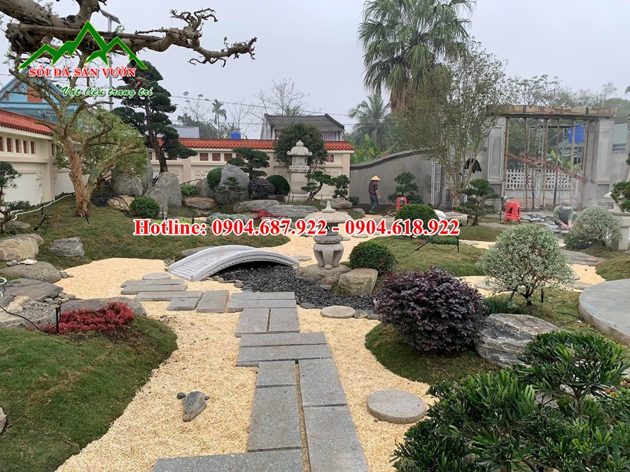 Sỏi vàng rải vườn nhật