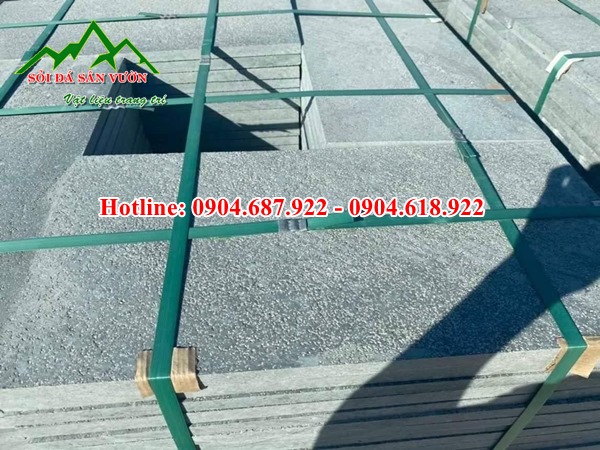 đá xanh rêu băm mặt