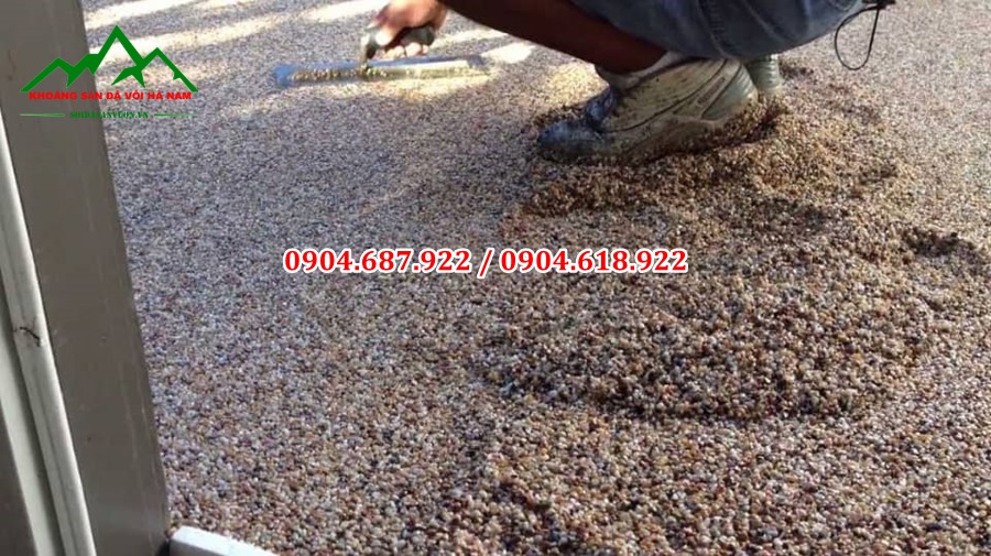 sỏi nhiều màu làm bê tông sàn