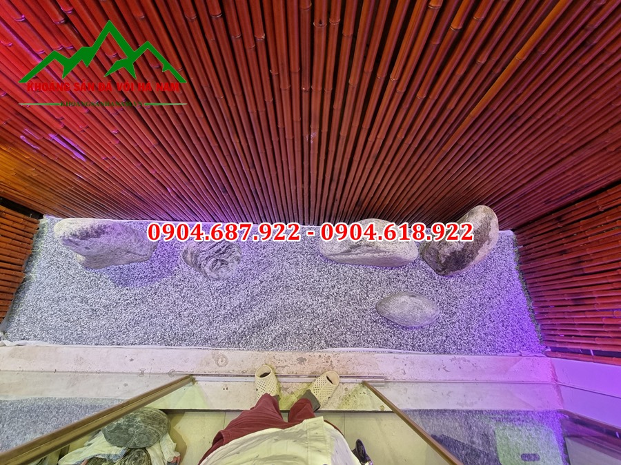Bán đá dăm vàng rải nền sân