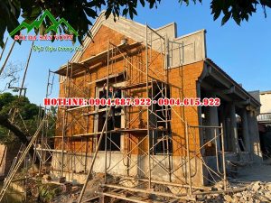 Đá ong vàng ốp tường nhà thờ