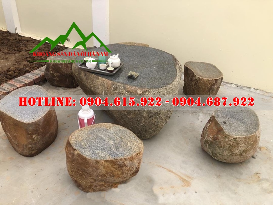 ban-ghe-da-cuoi-tu-nhien