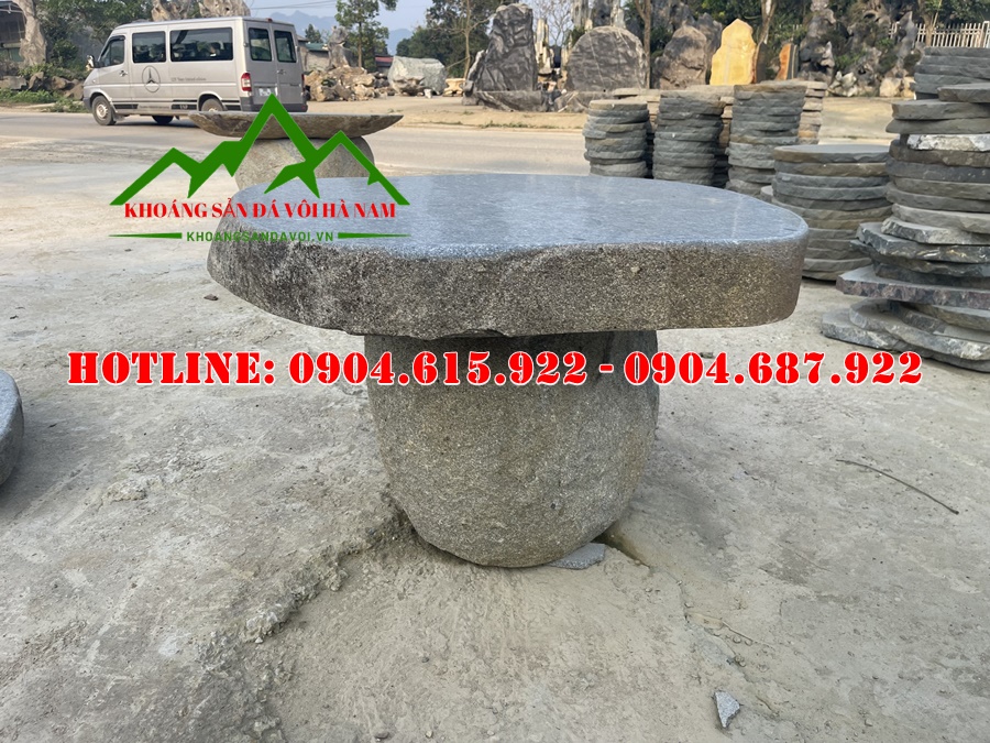 ban-ghe-da-cuoi-tu-nhien