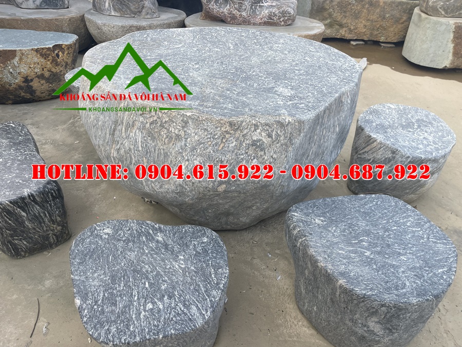 ban-ghe-da-cuoi-tu-nhien