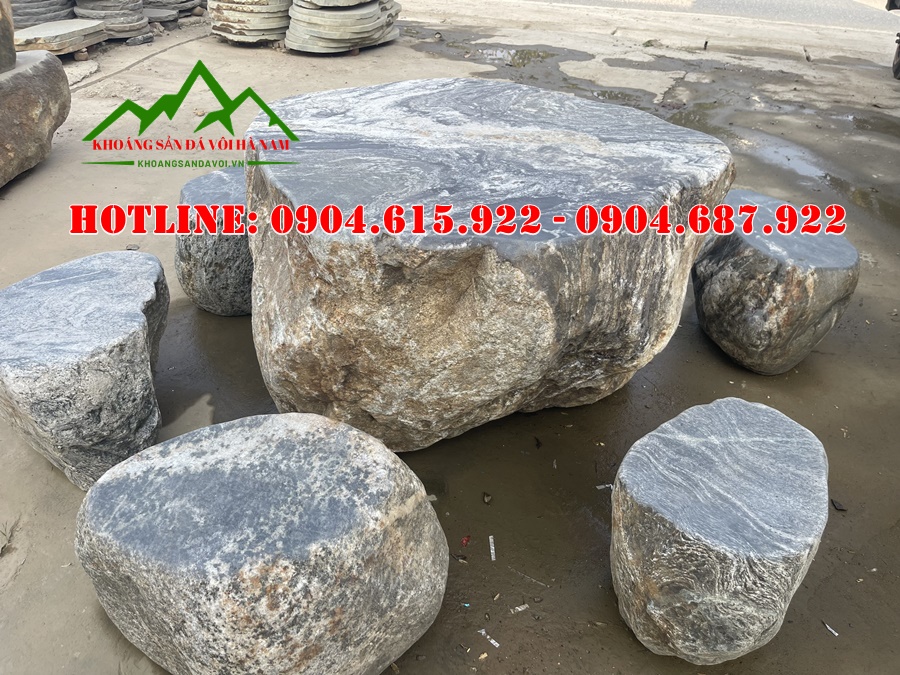 ban-ghe-da-cuoi-tu-nhien